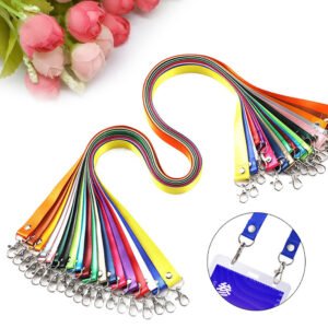 lanyard-with-double-trigger-hooks